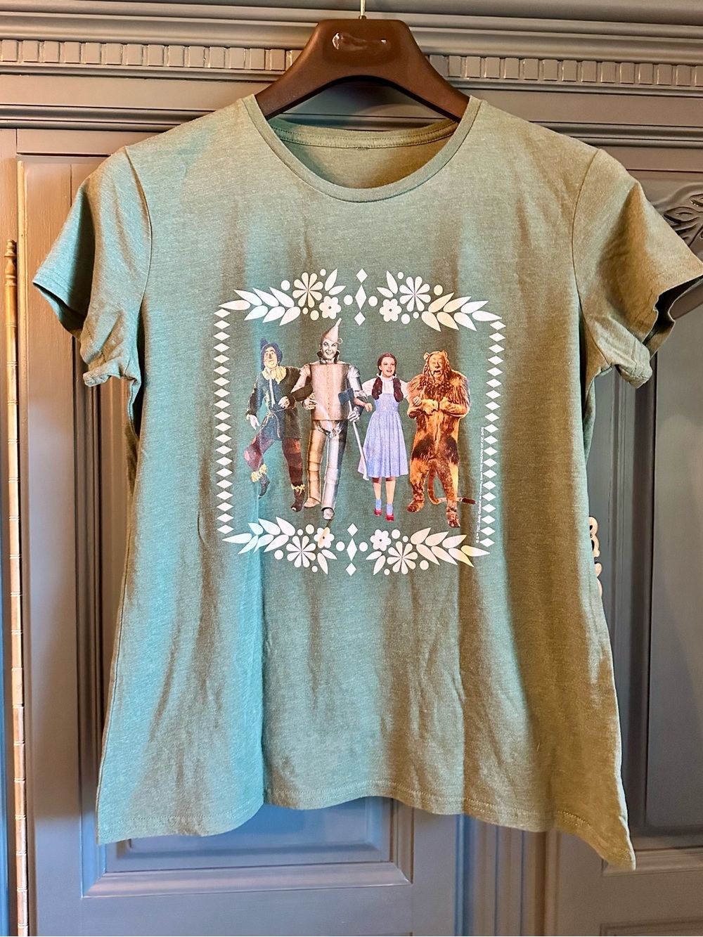Wizard of Oz Graphic Tee Green
